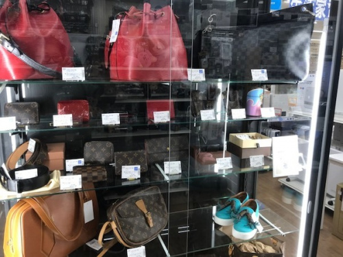 ルイヴィトンのCHANEL
