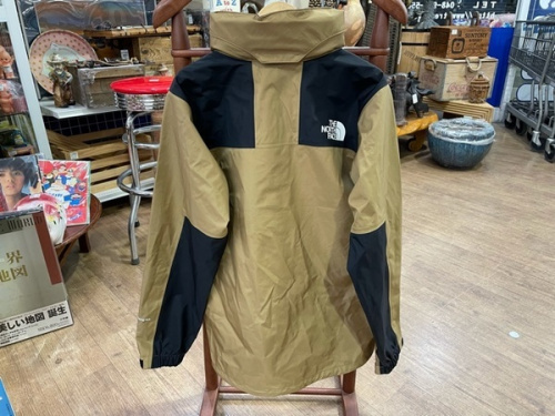 マウンテンパーカーのTHE NORTH FACE