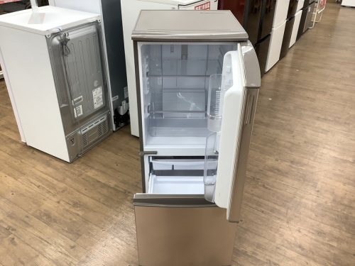 2ドア冷蔵庫のSHARP