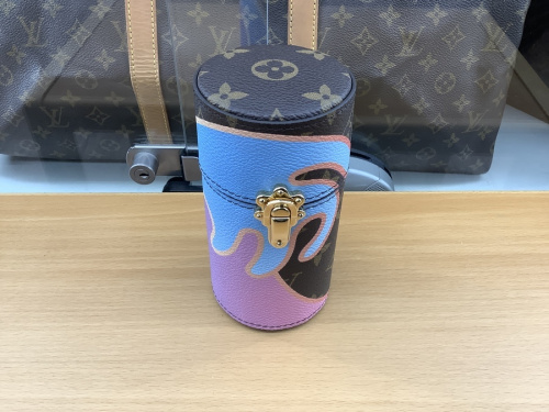 ブランド・ラグジュアリーのケース