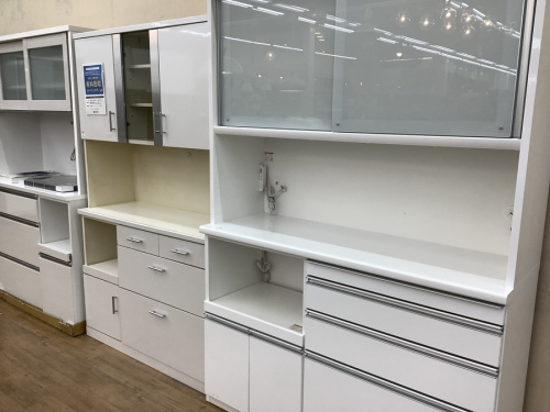 家具のソファ