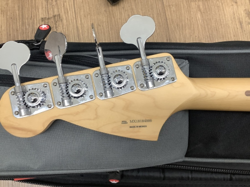 FENDER MEXICOのMUSTANG