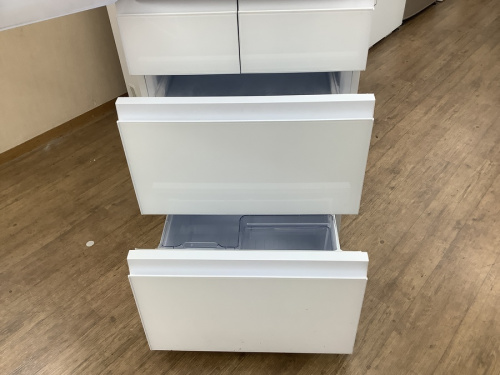 5ドア冷蔵庫のSHARP