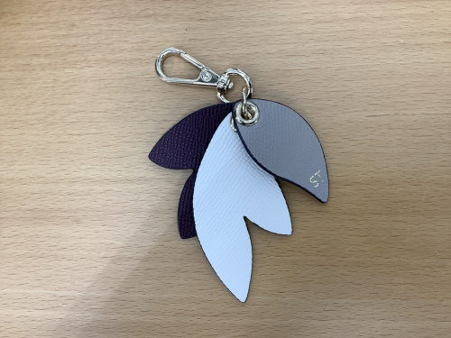 Samantha Thavasaのサマンサタバサ