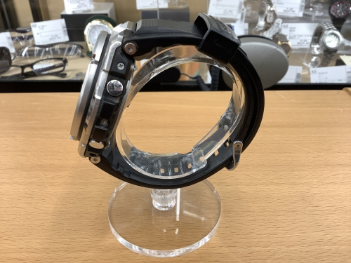 G-SHOCKのGST-W110