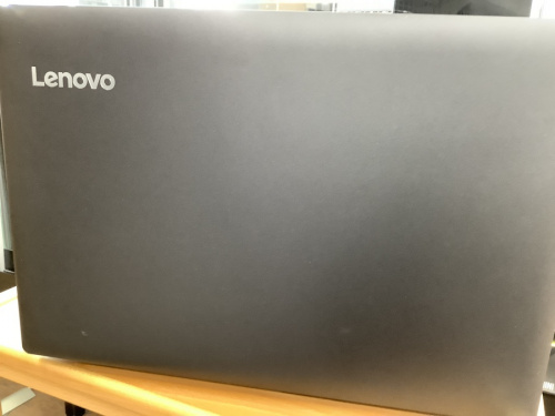 ノートパソコンのidea pad 330