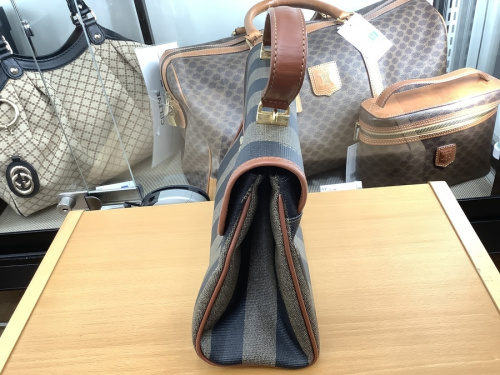 ペカンパターンバッグのFENDI