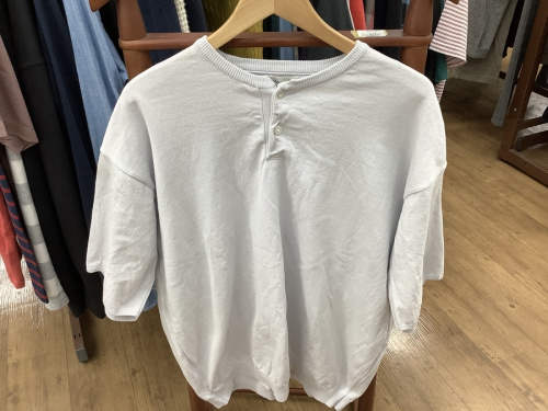 シャツのsteven alan