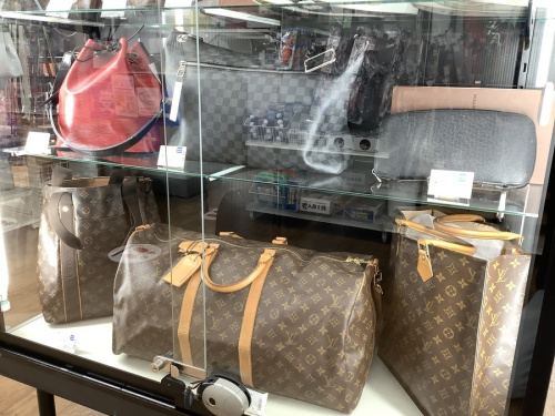 ルイヴィトンのGUCCI