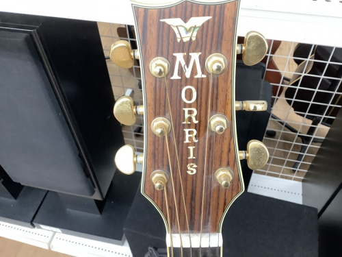 アコースティックギターのMORRIS