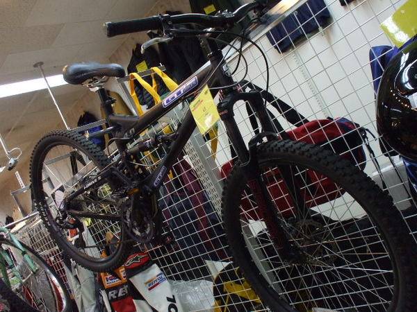 自転車 中古 八王子