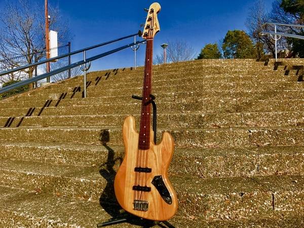 FENDER JAPAN（フェンダー・ジャパン）フレットレスベース