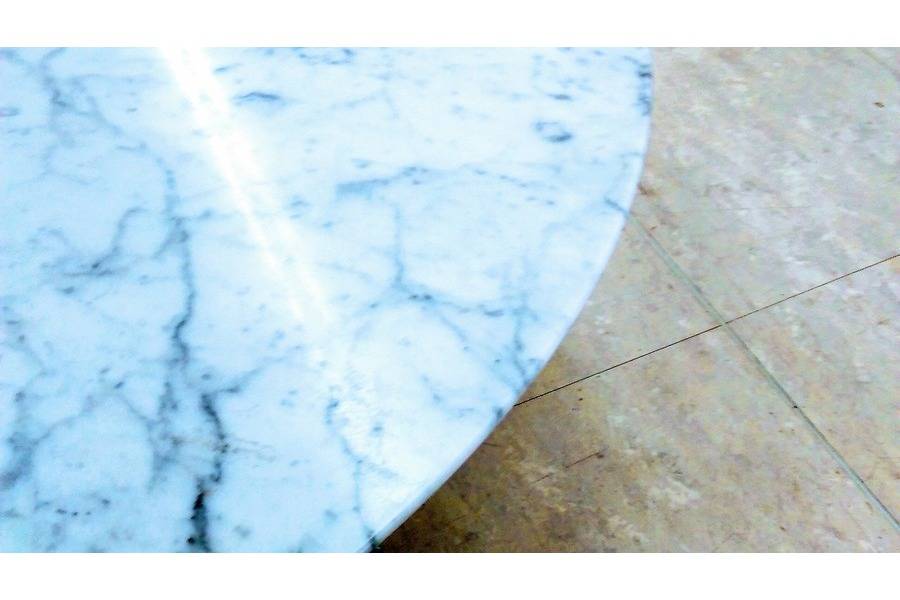 Cassina（カッシーナ）大理石テーブル入荷しました！！【南大沢店