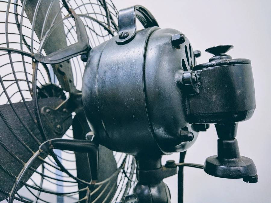 レトロ　芝浦製作所　扇風機 芝浦製作所 扇風機 睡蓮 動作品 C-7032 オリジナル - メルカリ