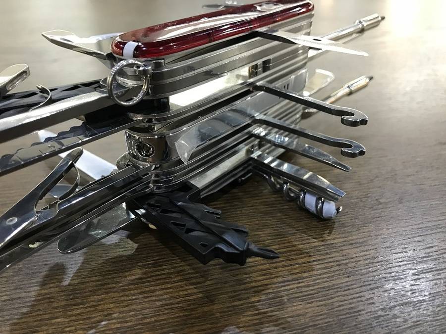 Amazon.com: Victorinox Swiss Champ Swiss Army Knife, 33