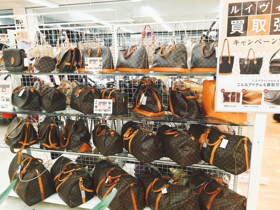 売場大改造！LOUIS VUITTON(ルイ・ヴィトン)等ブランドバッグ大量入荷