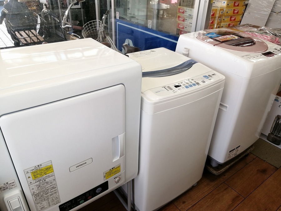 本日ポイント5倍デー！洗濯物が乾きにくい冬に！日立の衣類乾燥機 DE