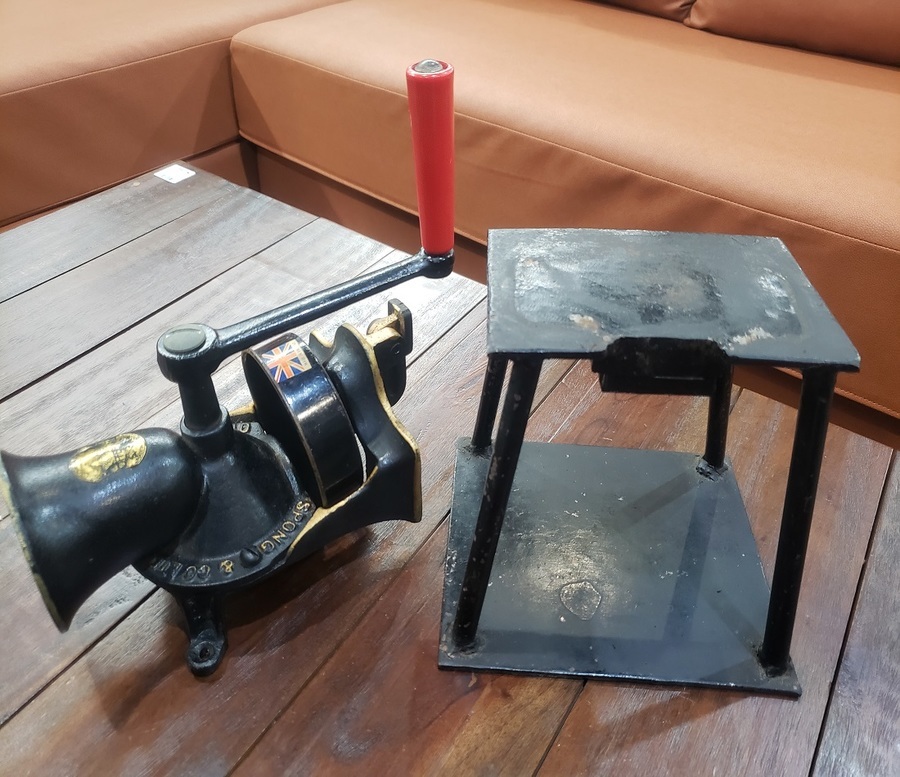 激レア】SPONG（スポング）ビンテージコーヒーミル No1が買取入荷