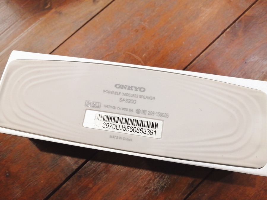 ONKYO Bluetooth対応ポータブルワイヤレススピーカー SAS200が入荷