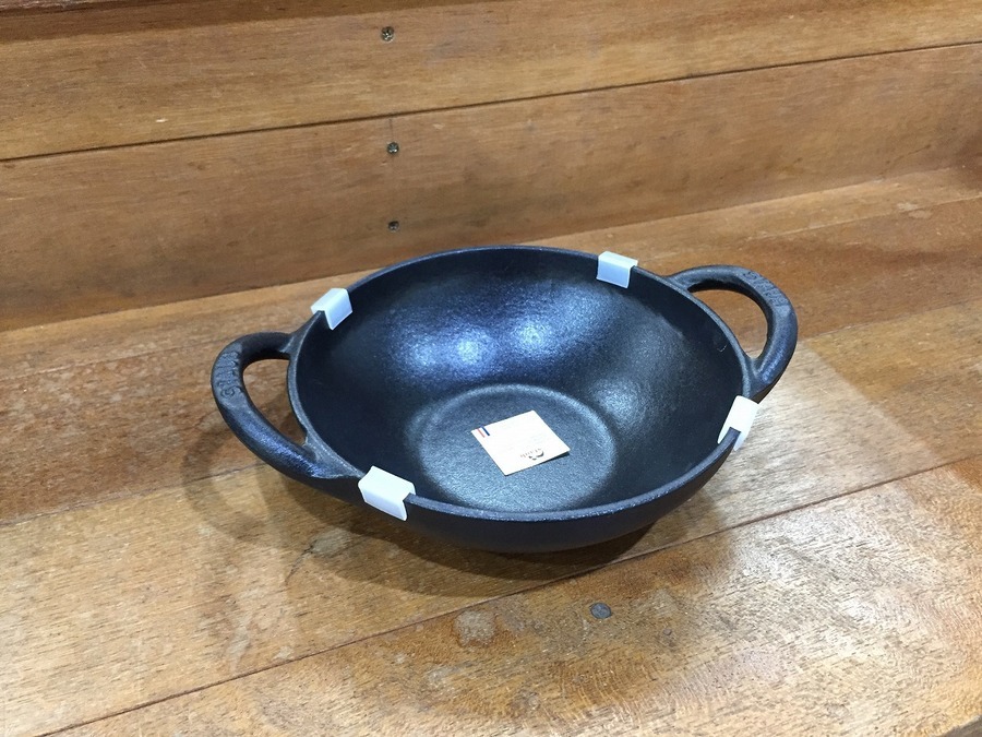 【未使用】staub ストウブ 「 ベビー ウォック 16cm ブラック 」 楽天市場】【限定入荷！】 Staub ストウブ 16cmベイビーWOK 中華鍋