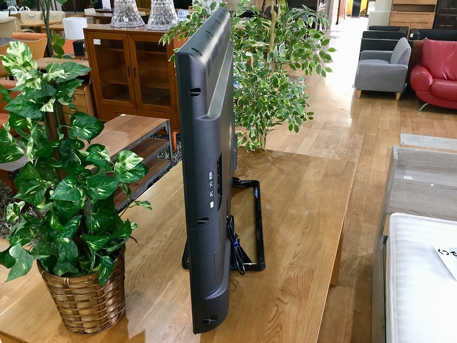 大幅値下液晶テレビ49インチ・パナソニックTH-49D300中古&テレビスタンド 大画面49インチ Panasonic(パナソニック) TH-49D300 LED液晶