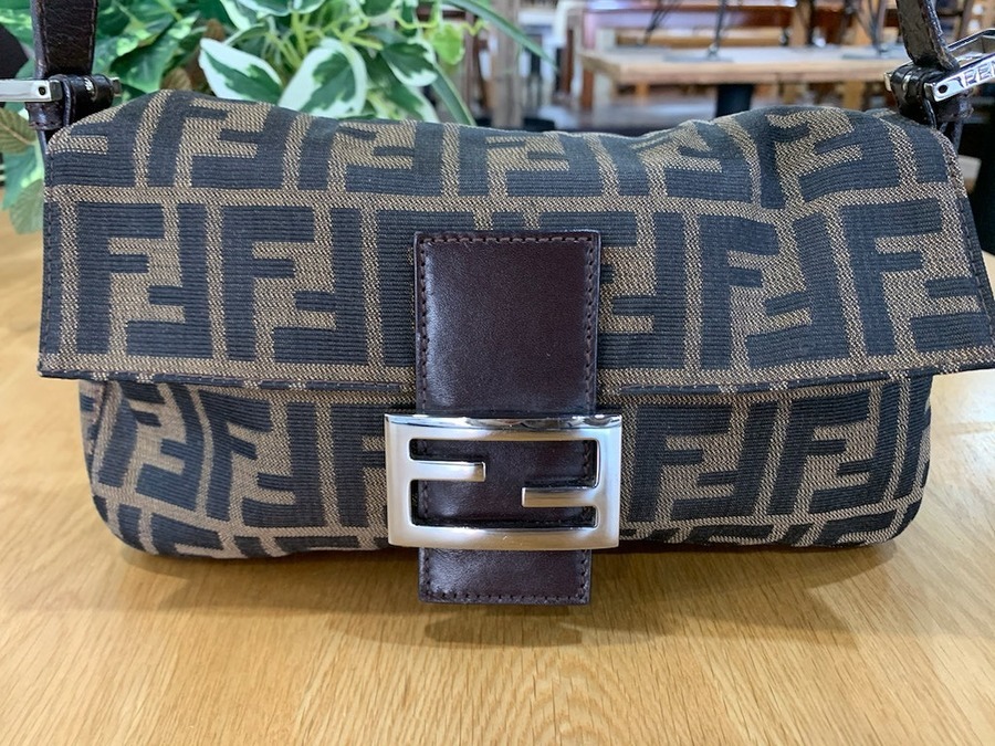 FENDI（フェンディ）ズッカ柄マンマバケットが買取入荷致しまし