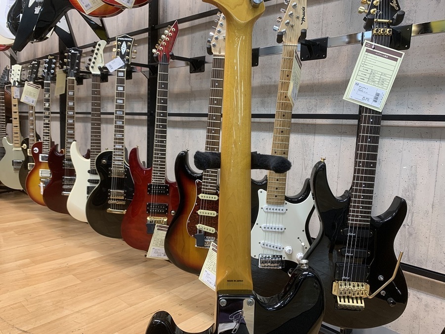 HYDE仕様！Fender Japan(フェンダージャパン)のMG69 MH DPが買取