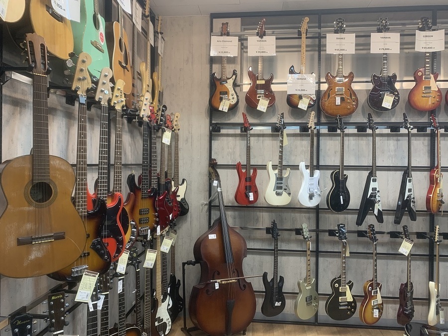 HYDE仕様！Fender Japan(フェンダージャパン)のMG69 MH DPが買取