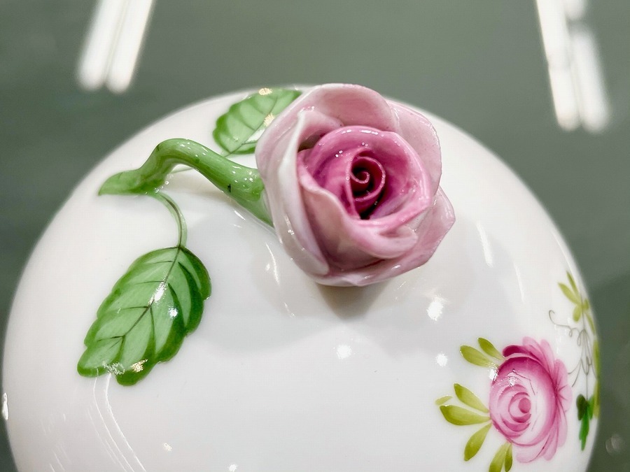 Herend（ヘレンド）ウィーンのバラのマルボンボン薔薇が買取入荷致し