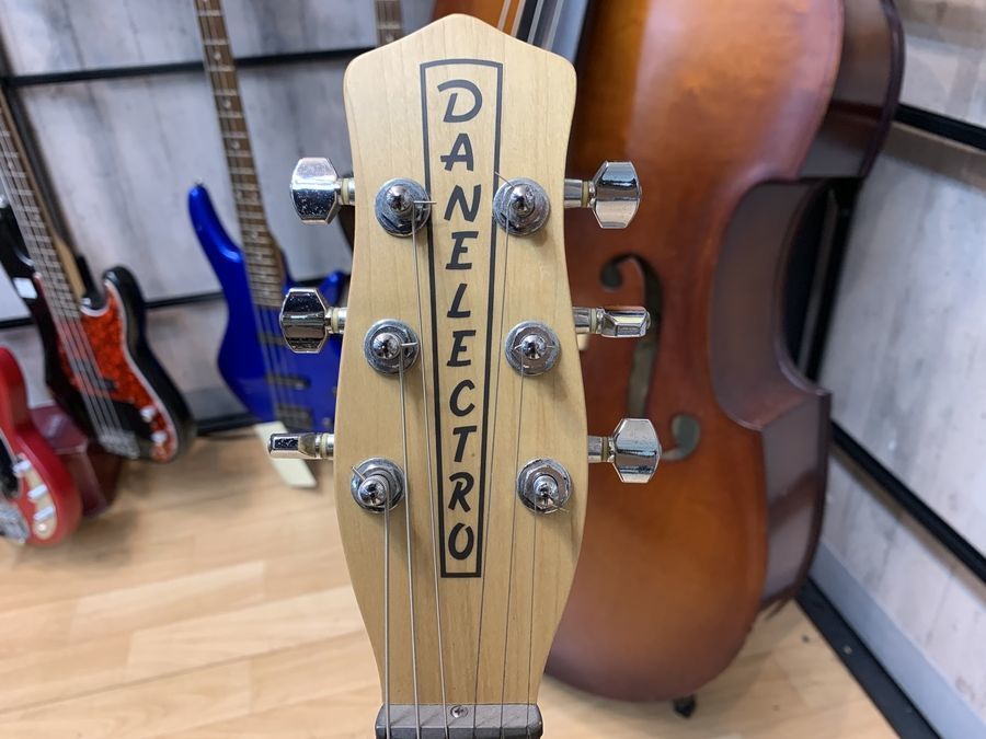Danelectro DC-3 PRO Silver Metalflakeが買取入荷しました Danelectro DC-3 PRO Silver Metalflakeが買取入荷しました