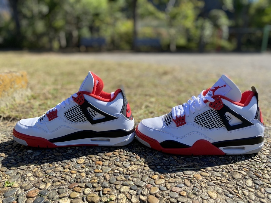 希少なOG復刻!NIKE (ナイキ)AIR JORDAN 4 RETRO(DC7770-160)が 希少なOG復刻!NIKE (ナイキ)AIR JORDAN 4 RETRO(DC7770-160)が