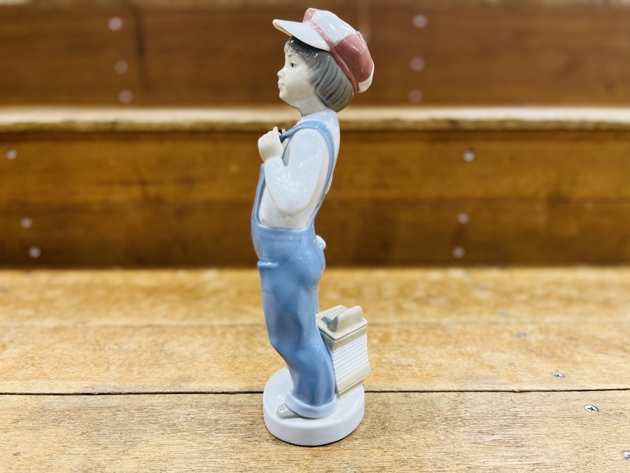LLADRO(リヤドロ)のBoy From Madrid with Accordionが買取入荷致しまし