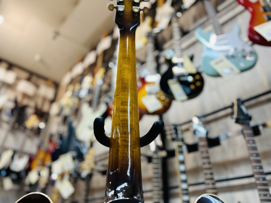 当時のGreco最高峰シリーズのハイグレードモデル、1978年製 SA-900 が