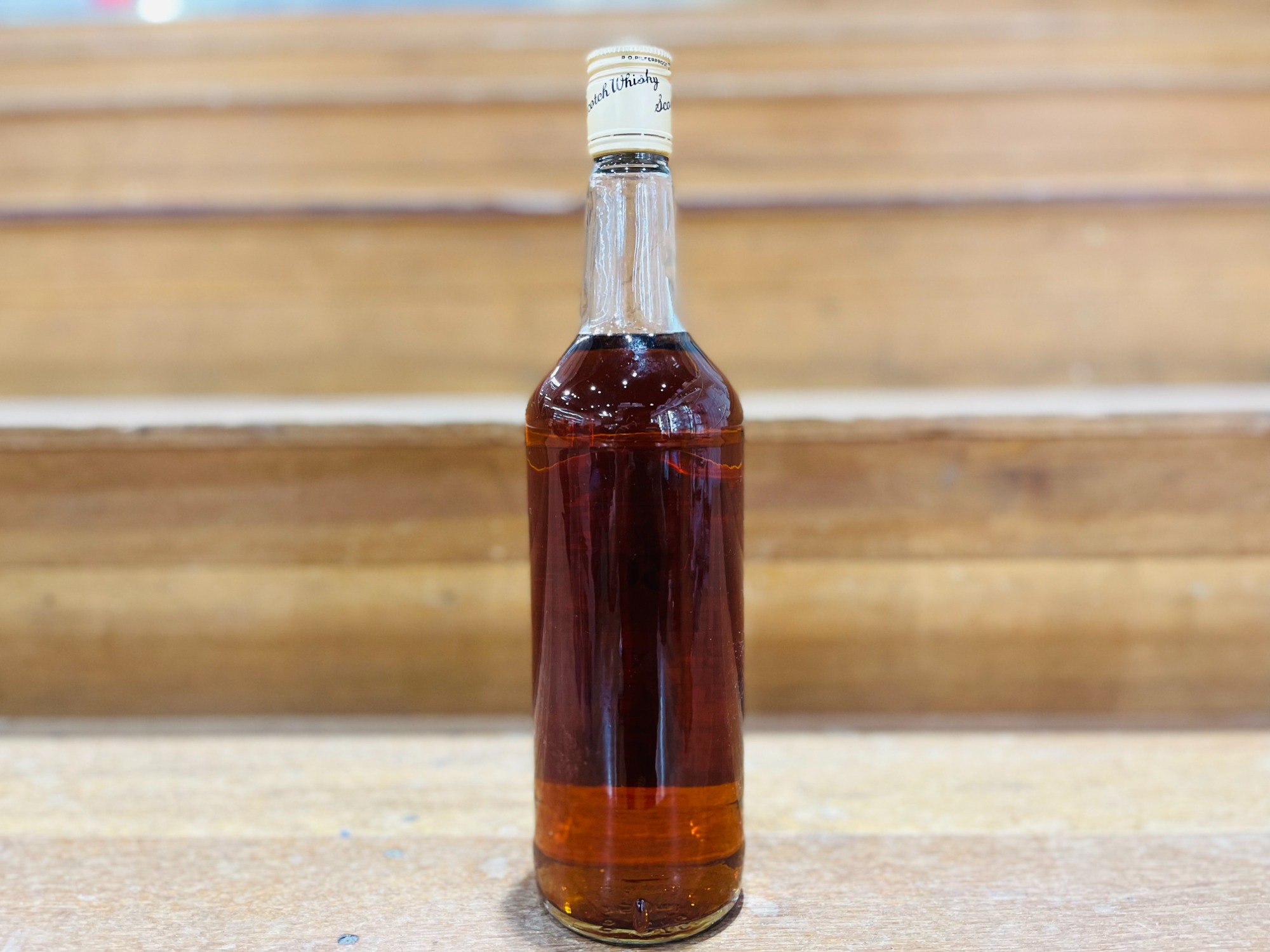 お酒買取強化中！WHYTE&MACKAY(ホワイトマッカイ）30年 旧ボトルが買取