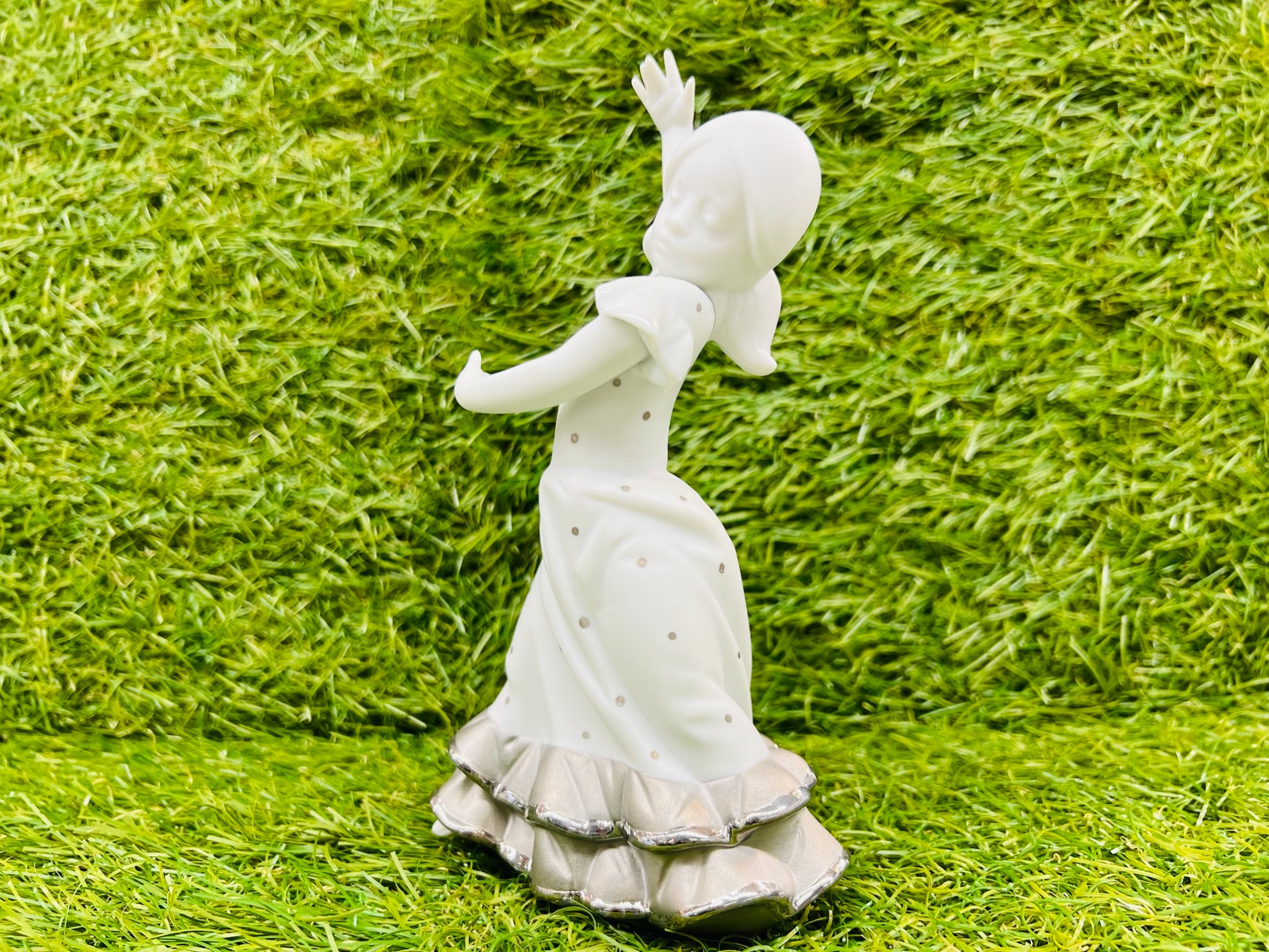 【希少】リヤドロ LLADRO リトルダンサー ロリータ フラメンコ 5192 楽天市場】リヤドロ リトルダンサー ロリータ フラメンコ 置物