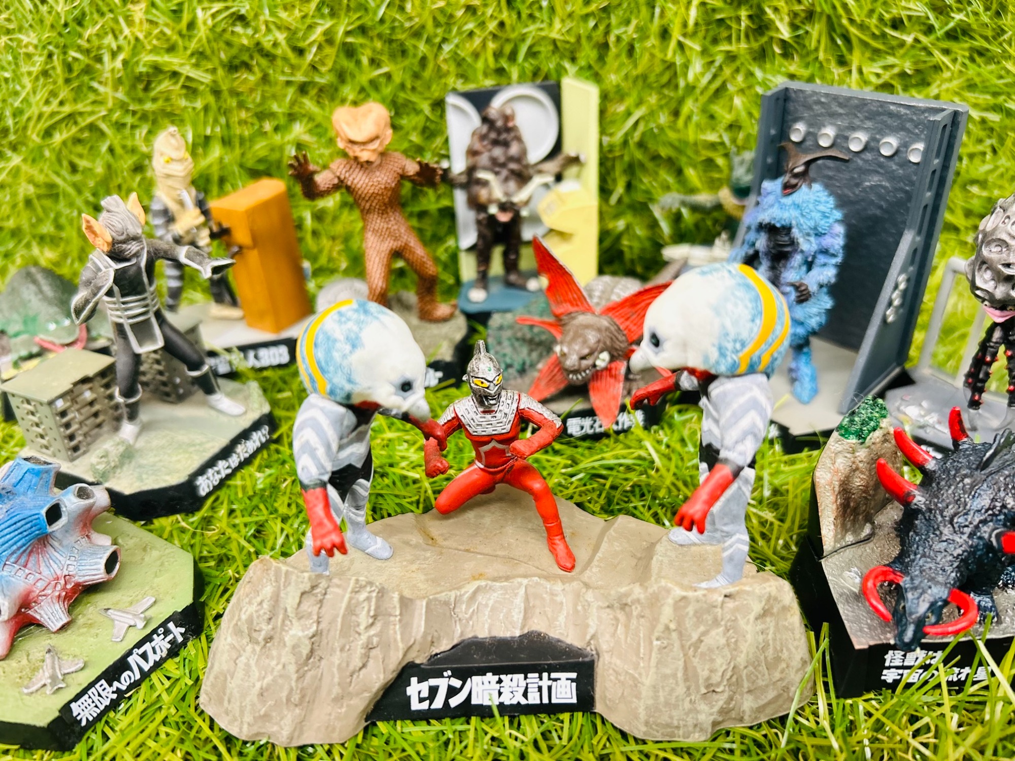 ウルトラ怪獣フィギュア 10箱セット 名鑑シリーズ　未開封！ 帰ってきたウルトラ怪獣名鑑 未開封10箱セット バンダイ 名鑑