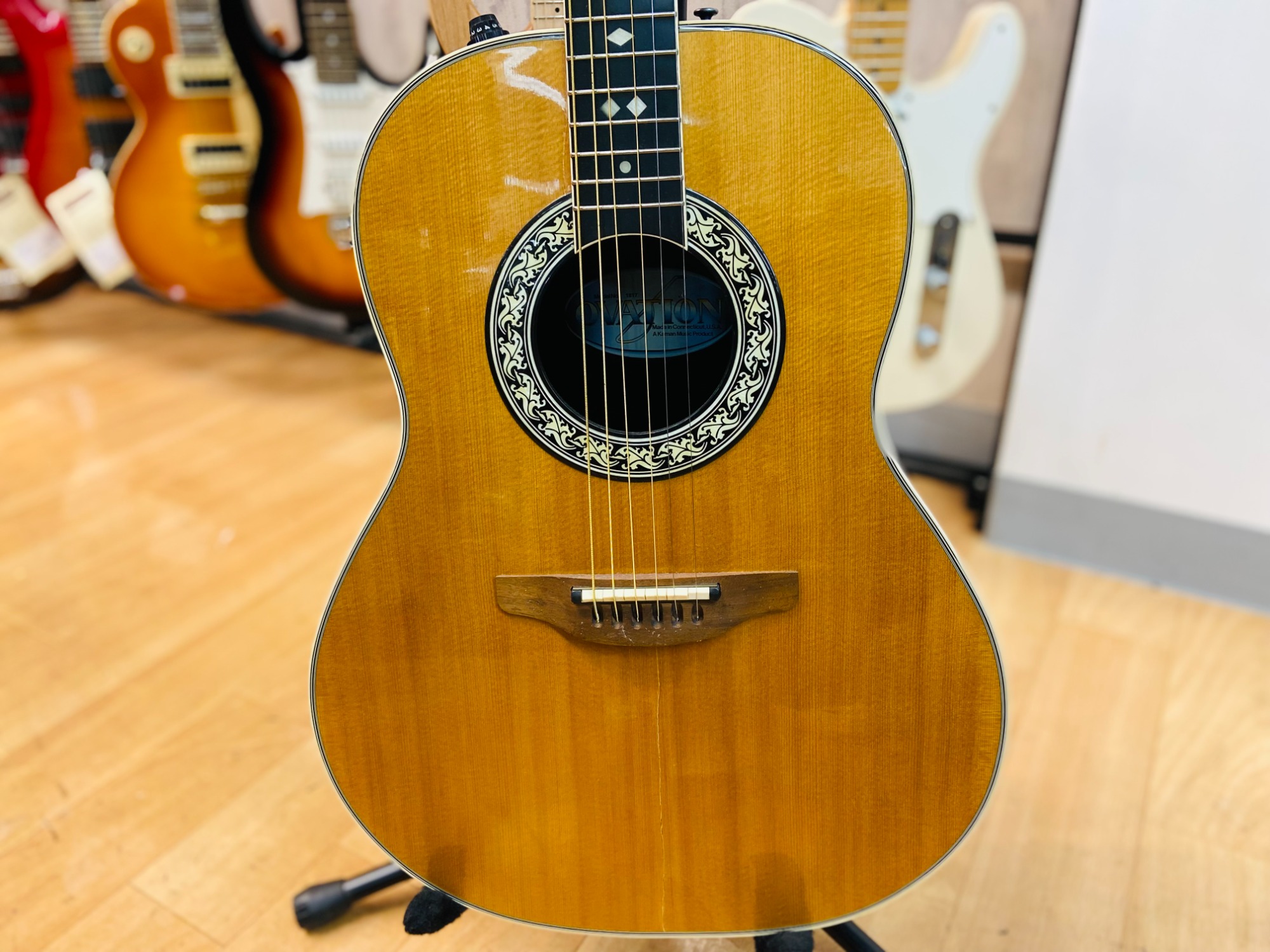ギター買取強化中】OVATION（オベーション）エレアコギター1617
