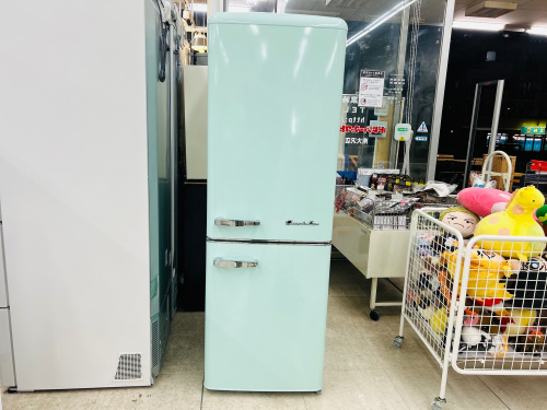 A-Stage(エーステージ)のレトロデザイン冷蔵庫(GLE-198L02GR9)が買取