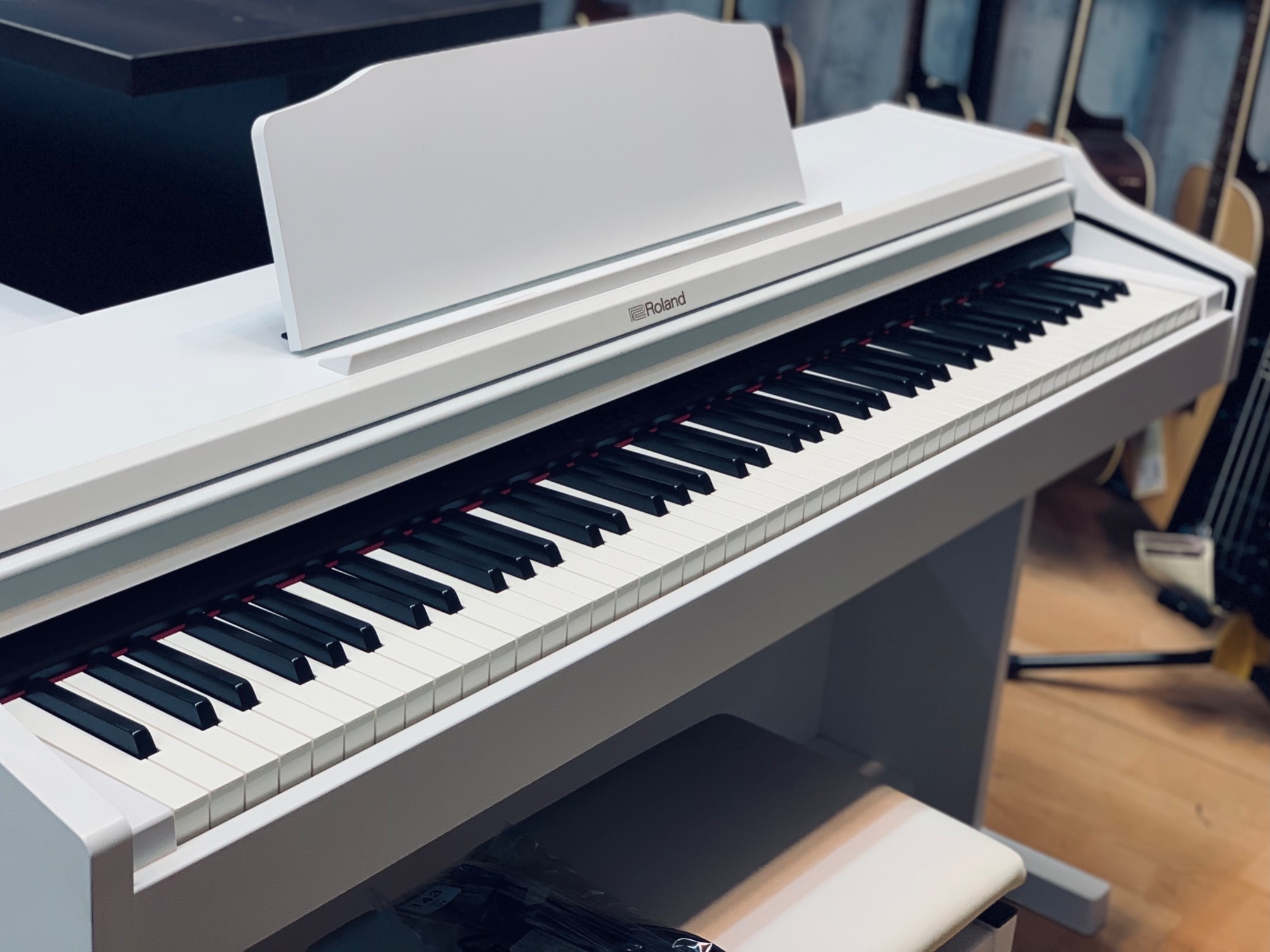 楽器多数お取り揃え中！】Roland(ローランド)の2020年製 電子ピアノが 