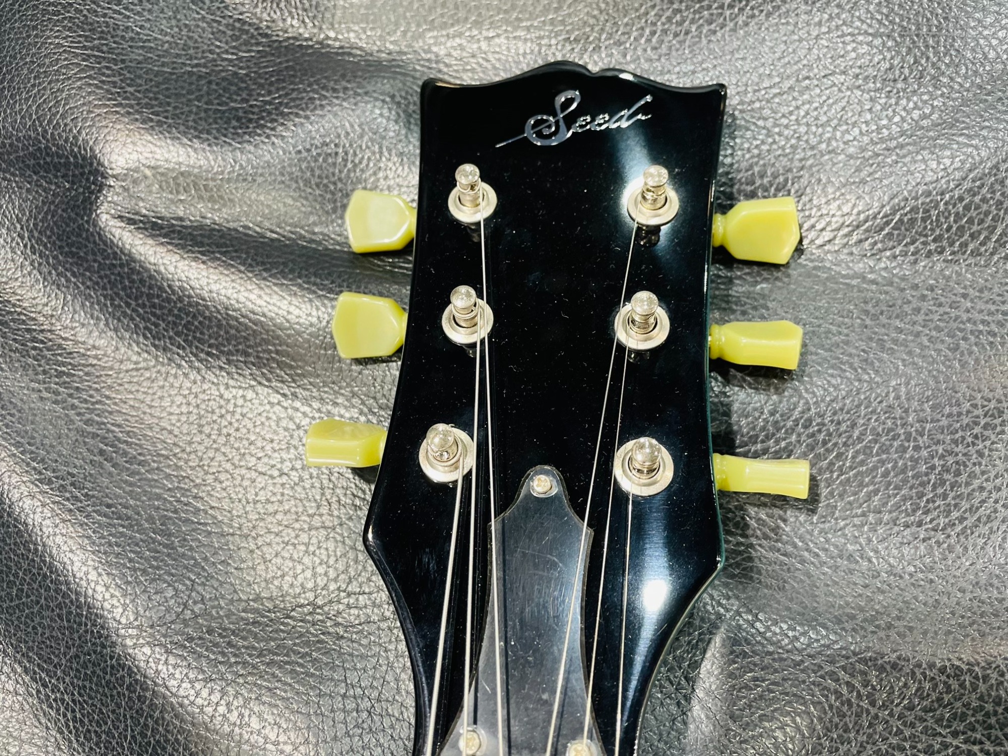 エレキギター　ほぼ新品未使用 Orville by Gibson レスポ―ルCUSTOM エレキギター ホワイトの