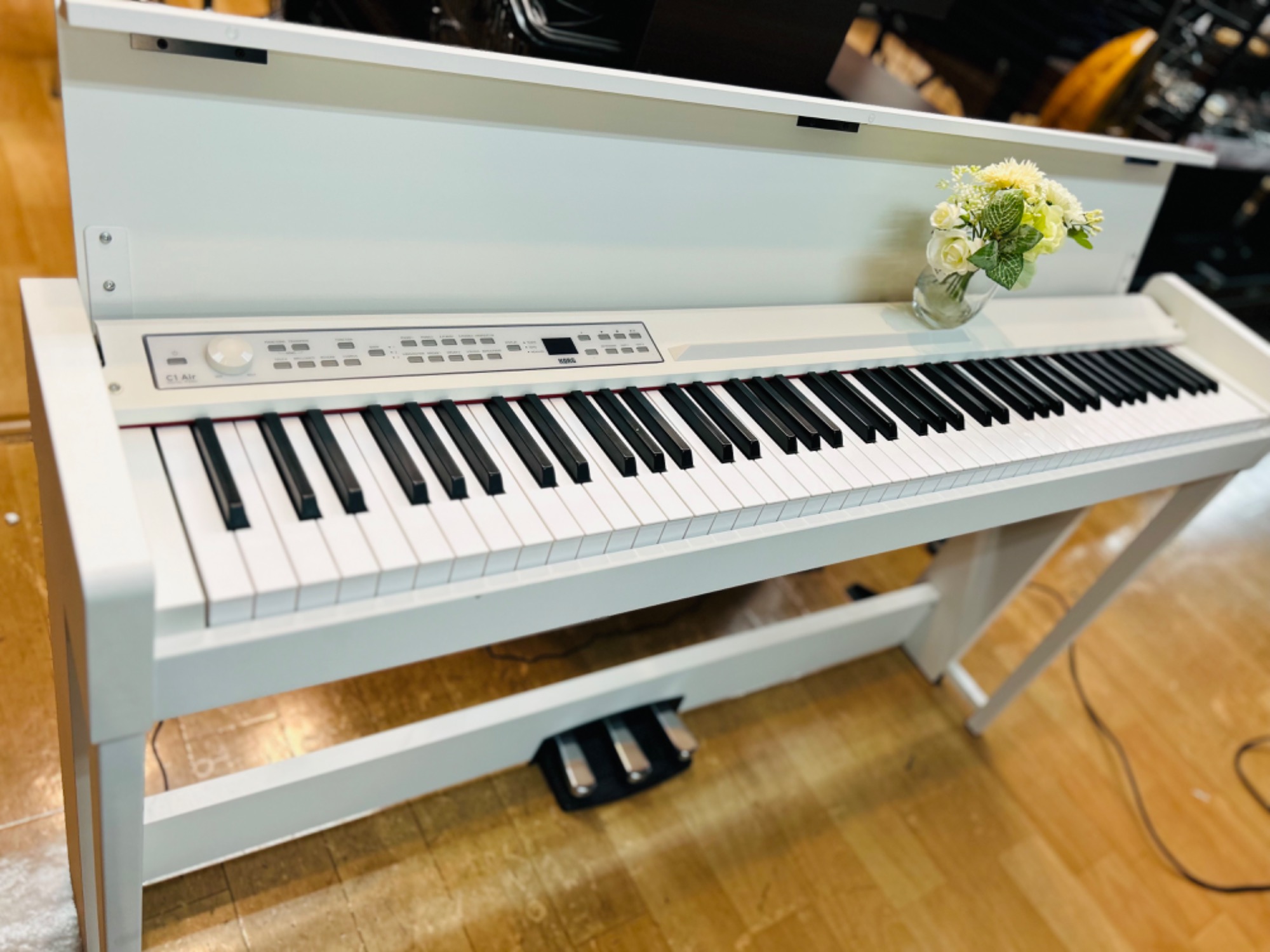 楽器多数お取り揃え中！】KORG(コルグ)の電子ピアノ C1 Air が入荷致し