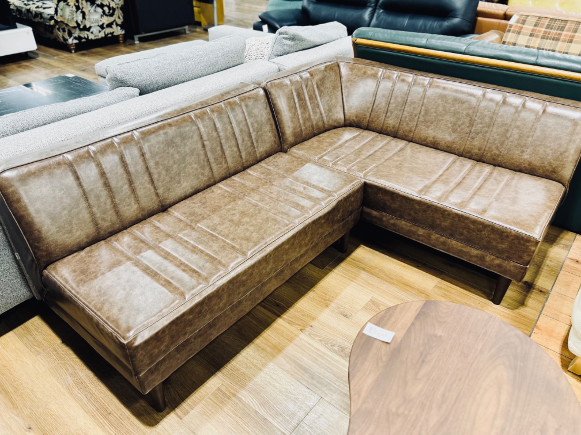 大型家具多数お取り揃え!】niko and...(ニコアンド)のLDソファー入荷 