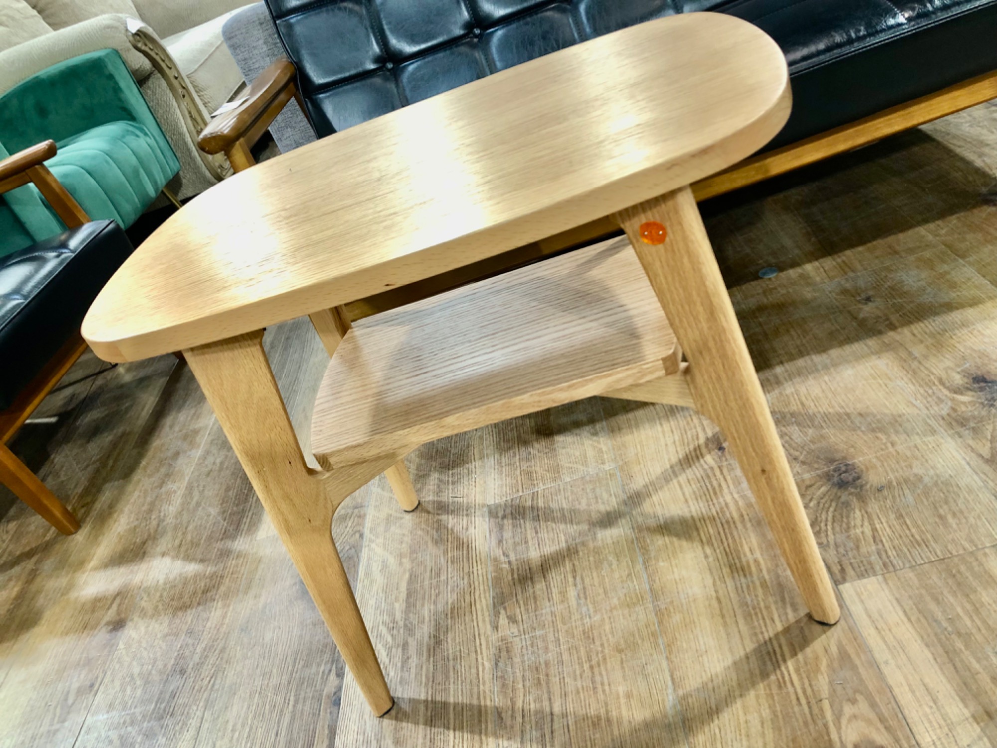 大型家具多数お取り揃え!】マルニ60のサイドテーブル 3018-01入荷