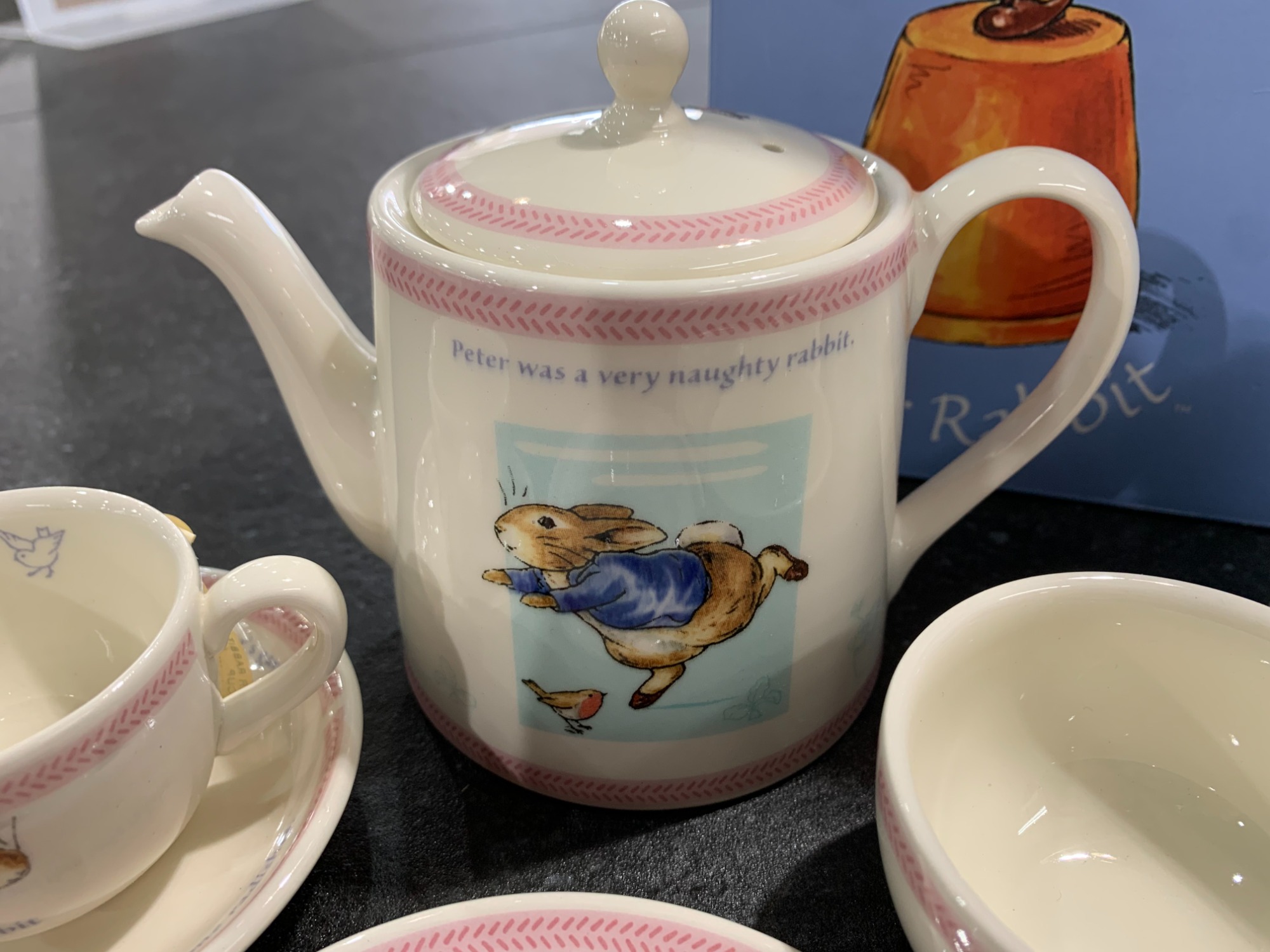 ウェッジウッド　ティーカップ　ティーポット　クリーマーポット　シュガーポット ウェッジウッド ティーポット シュガーポット クリーマー