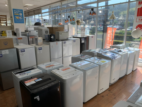 地域最大級の家具家電を展示中！】ODELICのシャンデリア「SH7001LDR