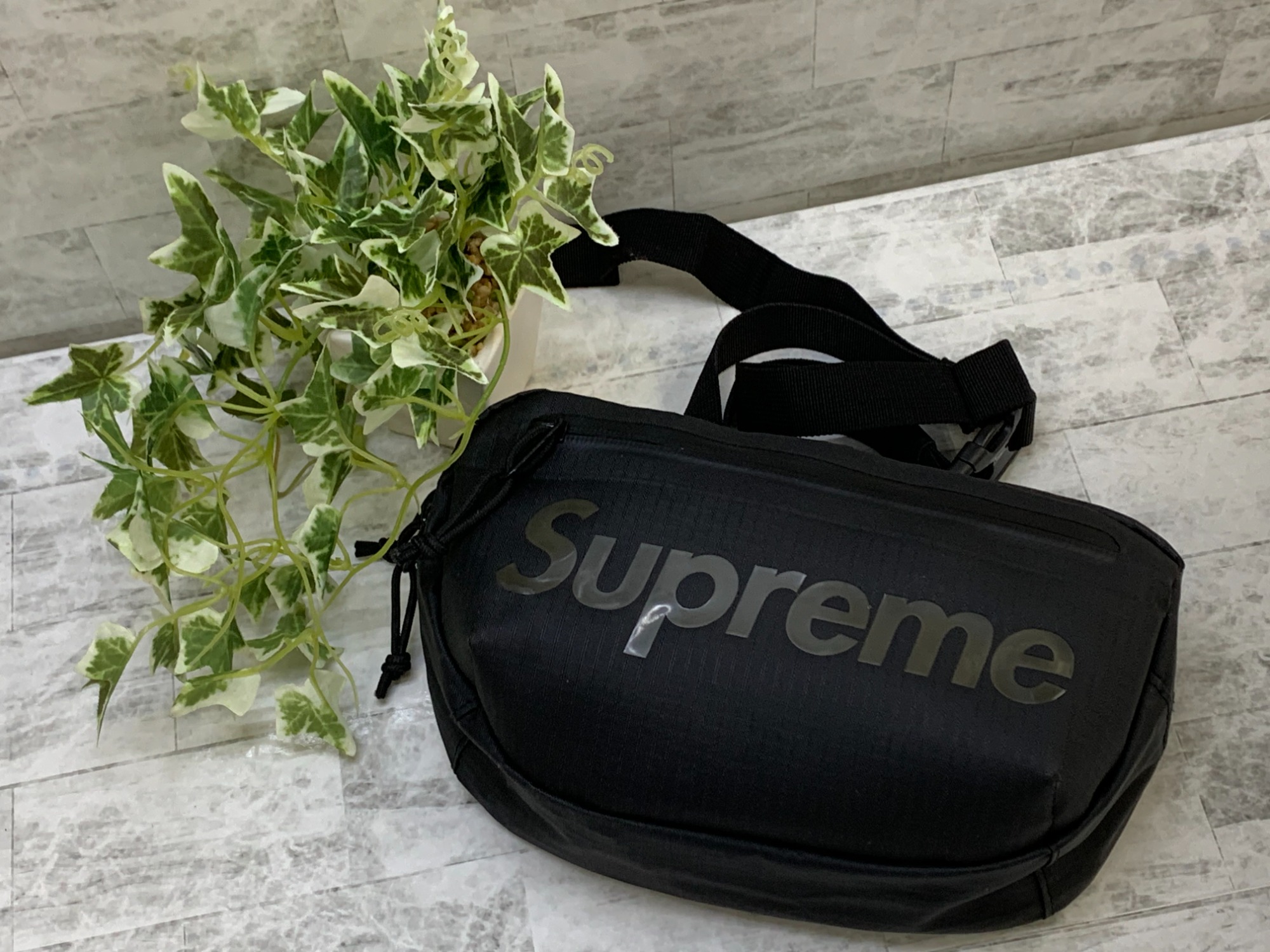 Supreme/シュプリーム【21SS】ウエストバッグ ボディバック　レア　黒 Supreme 21ss ウエストバッグ Supreme Waist Bag シュプリームウエスト