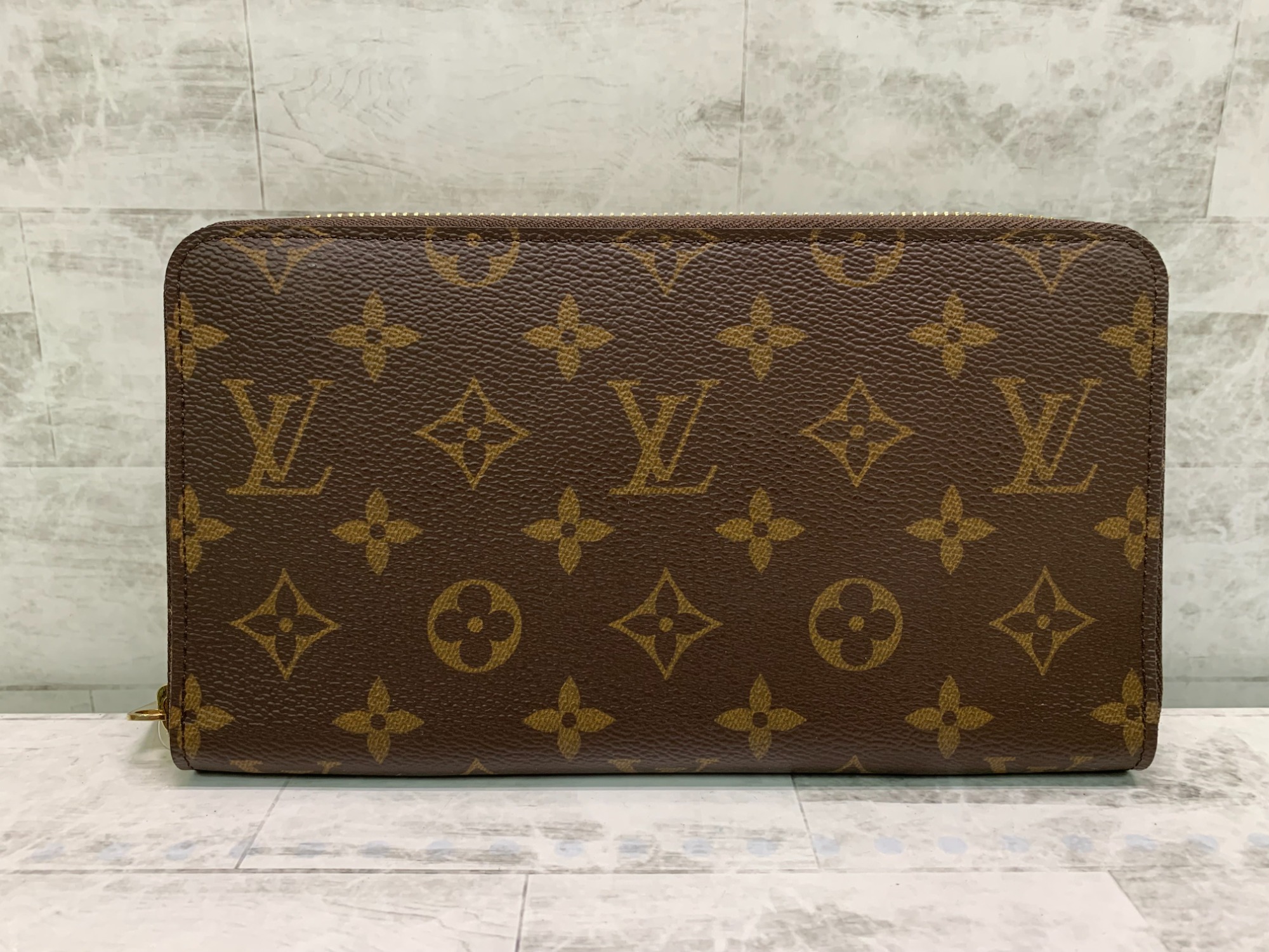 ルイヴィトン ジッピーオーガナイザー ユタ カフェブラウン　M97025 ルイヴィトン LOUISVUITTON カフェ ユタライン 長財布 ルイヴィトン