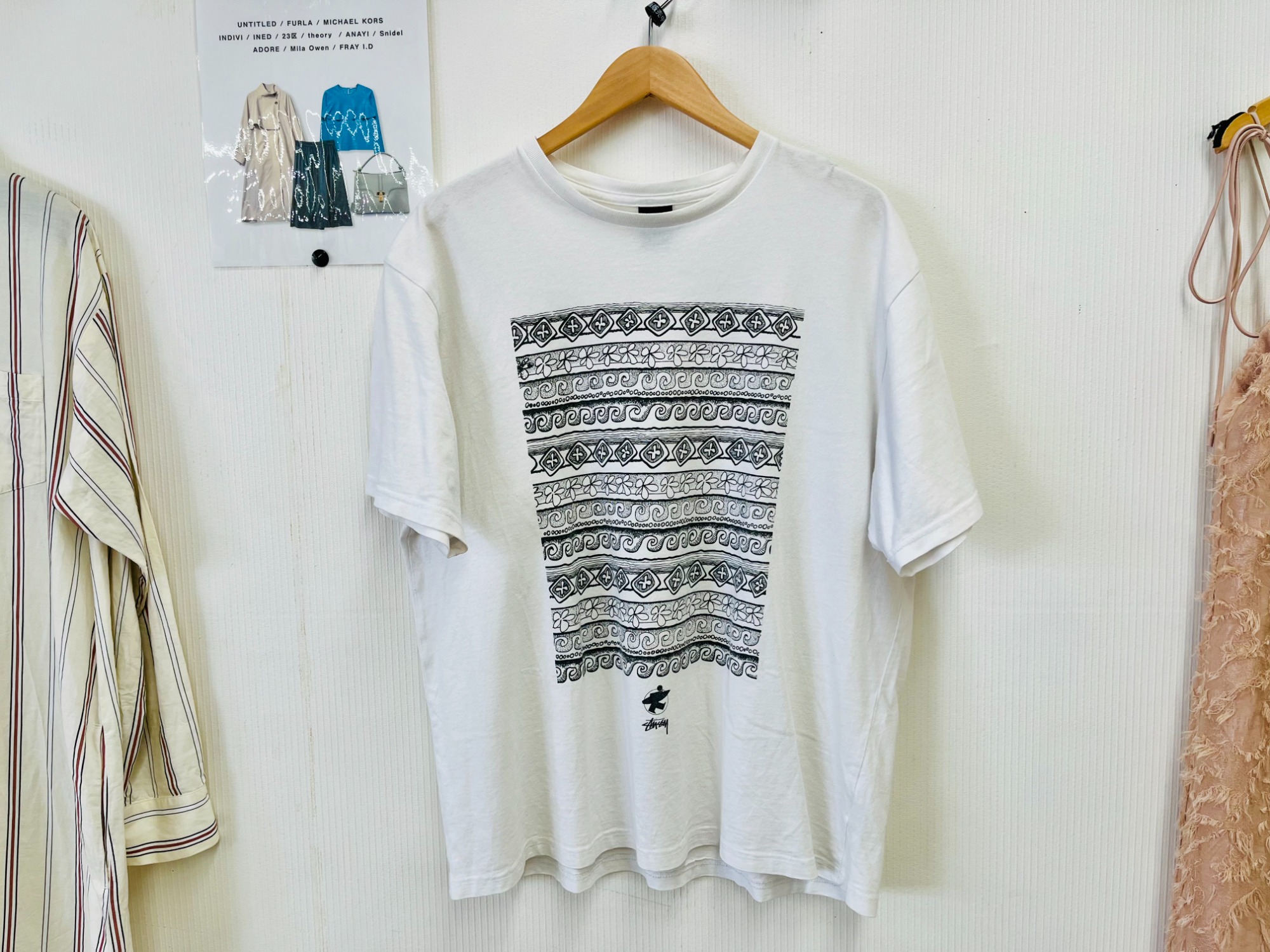 古着買取強化中！！】stussy(ステューシー) ホワイトTシャツ が