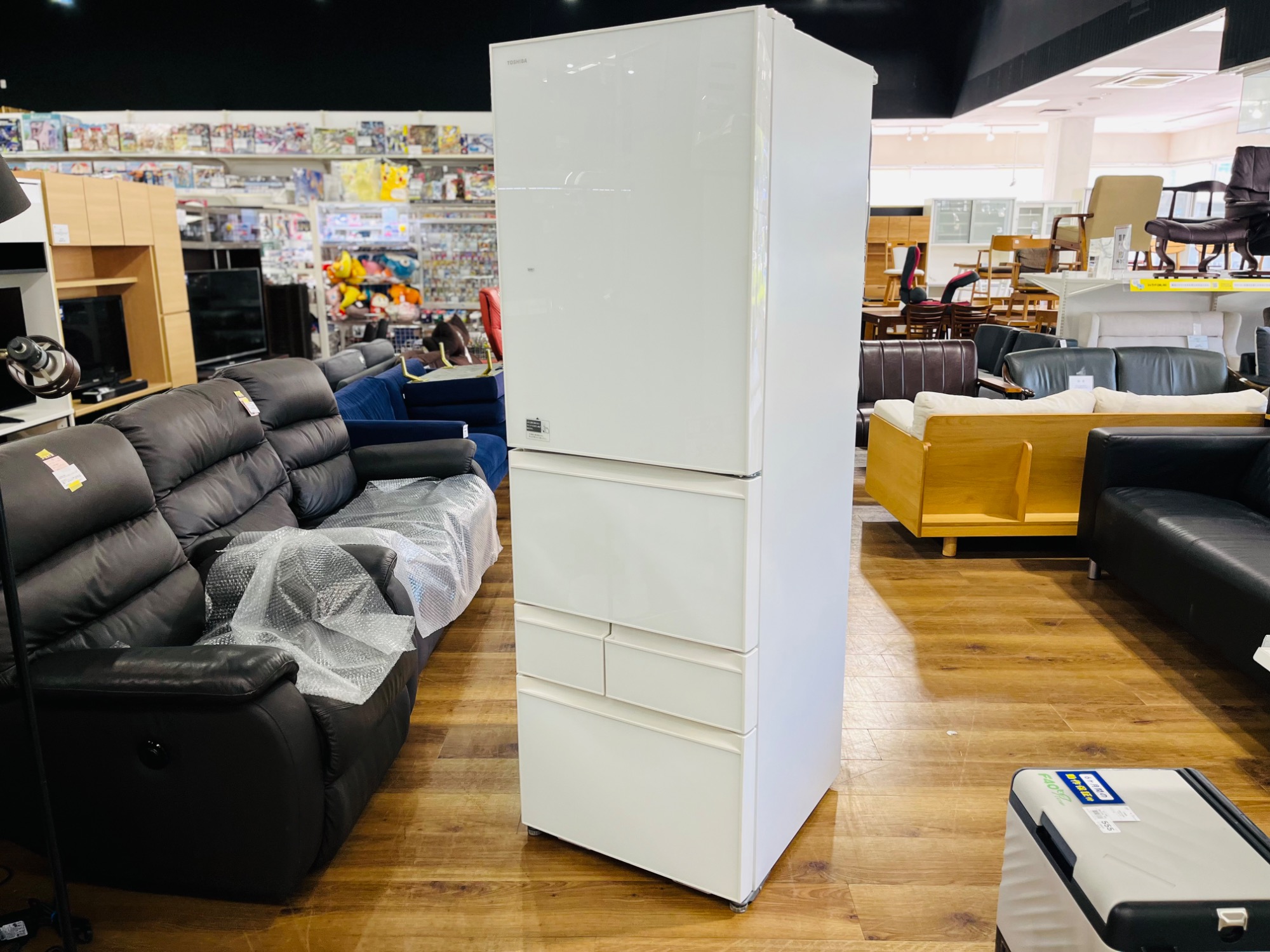 大型冷蔵庫大量展示中！！】TOSHIBA(トウシバ)5ドア冷蔵庫が買取