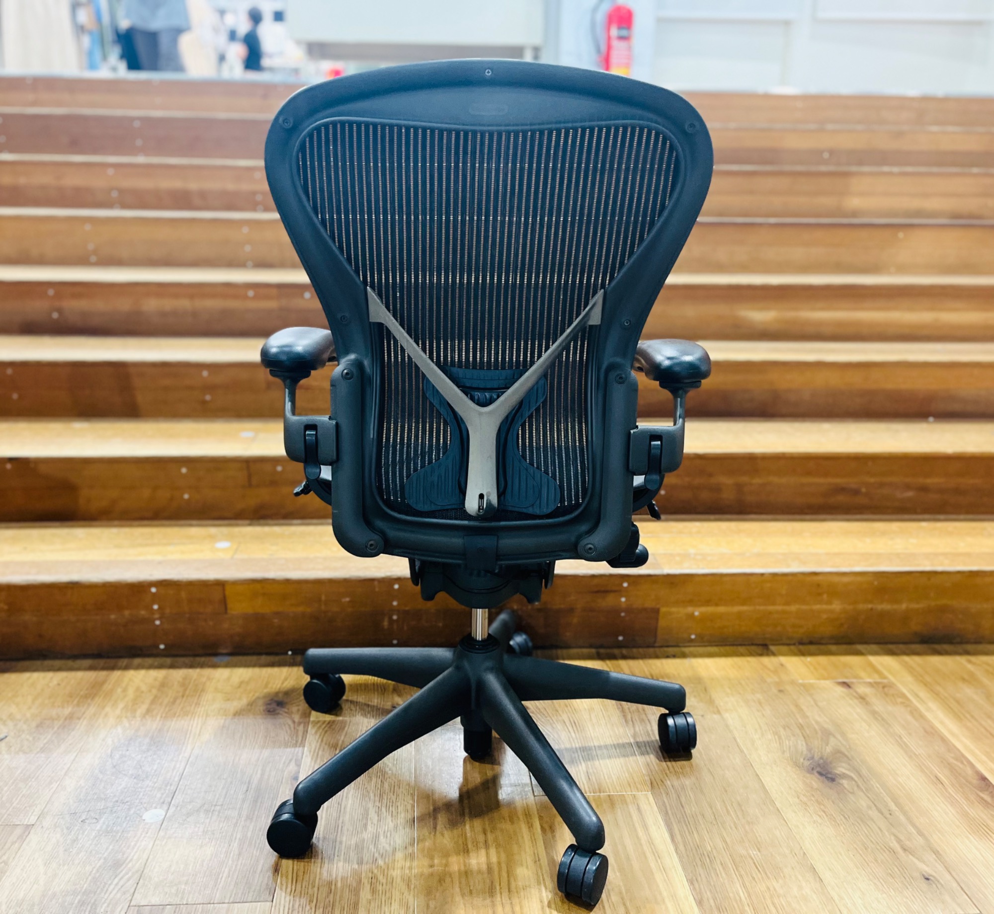 軽トラック90分無料貸し出しサービス有り】Herman Miller 1人掛け